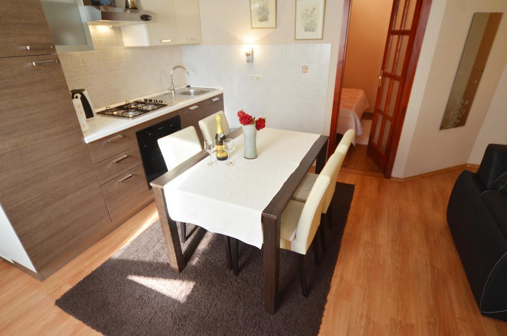 Apartment Ivanka Rovinj Bagian luar foto